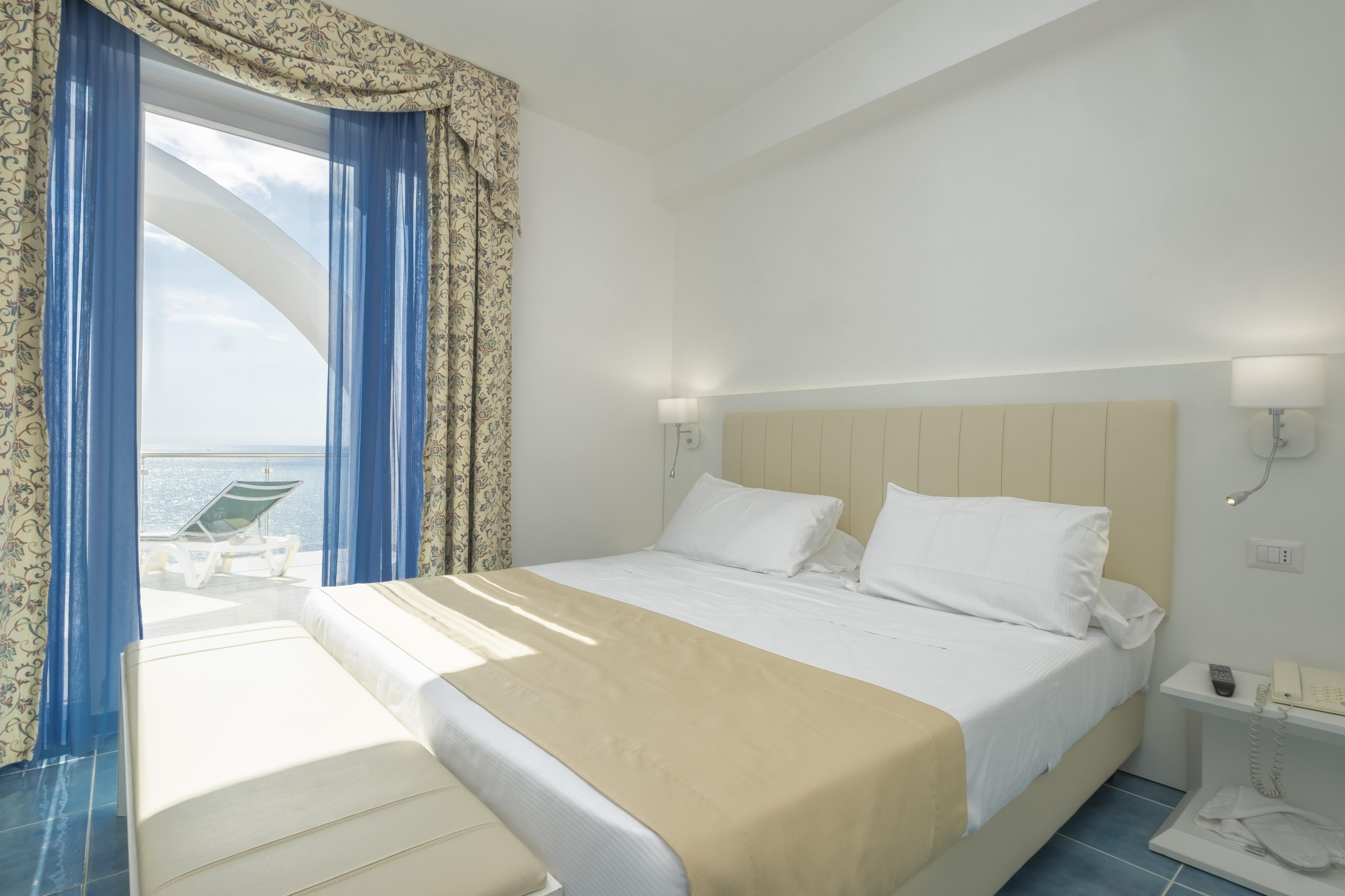 Hotel Cavalluccio Marino サンタ・マリネッラ エクステリア 写真